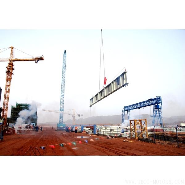 【電廠】寧夏天元熱電聯(lián)產(chǎn)有限公司2×350MW自備熱電廠工程2號(hào)機(jī)組鍋爐大板梁順利開(kāi)始吊裝 行業(yè)資訊 第2張 【電廠】寧夏天元熱電聯(lián)產(chǎn)有限公司2×350MW自備熱電廠工程2號(hào)機(jī)組鍋爐大板梁順利開(kāi)始吊裝 - TECO東元電機(jī) | 變頻器·伺服電機(jī)·減速機(jī)·電機(jī)解決方案
